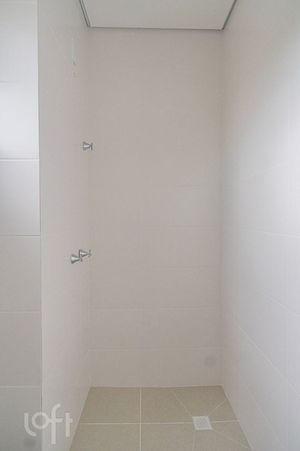 Image 38 - 830032