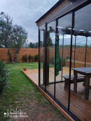 Image 19 - 830111