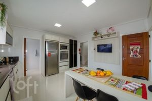 Image 21 - 830148