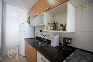 Image 9 - 830186