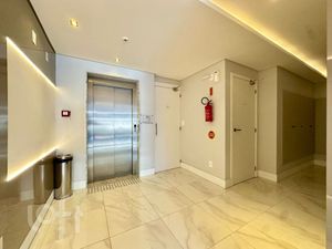 Image 4 - 830269