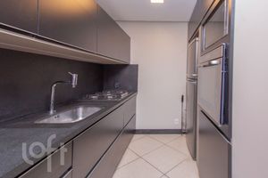 Image 33 - 830281