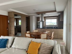Image 4 - 830351