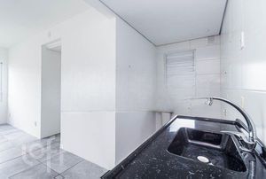 Image 4 - 830492