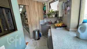 Image 6 - 830517