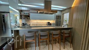 Image 3 - 830517
