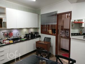 Image 4 - 830558