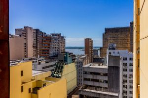 Image 25 - 830579