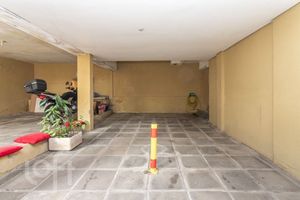 Image 21 - 830603