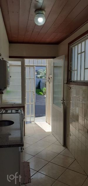 Image 19 - 830617