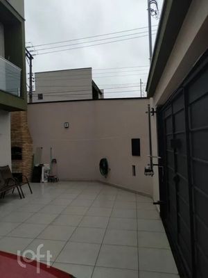 Image 6 - 830641
