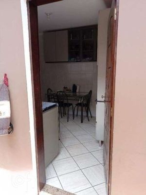 Image 6 - 830671