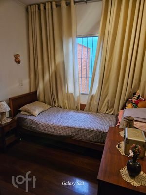 Image 11 - 830757