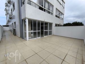 Image 9 - 830939