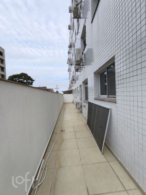 Image 4 - 830939