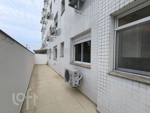 Image 8 - 830939