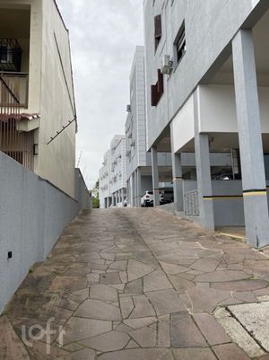 Image 19 - 830952