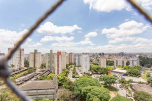 Image 27 - 831010