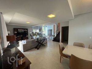 Image 7 - 831024