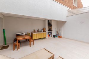 Image 16 - 831085
