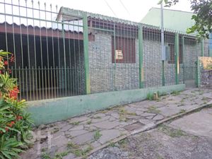 Image 5 - 831128