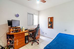Image 19 - 831245