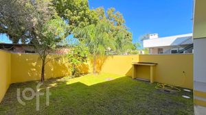 Image 7 - 831256