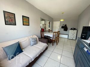 Image 19 - 831299