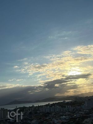 Image 16 - 831341