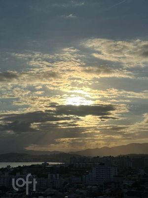 Image 9 - 831341