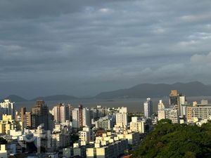 Image 3 - 831341