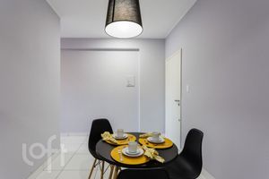 Image 9 - 831368