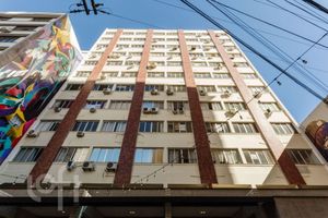 Image 17 - 831368