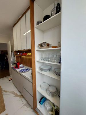 Image 7 - 831509