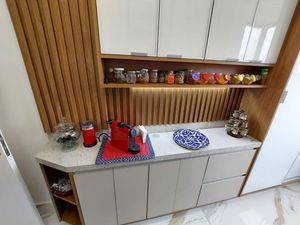 Image 4 - 831509