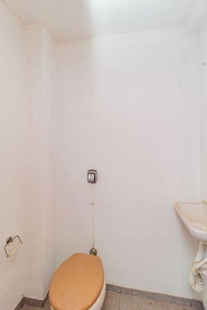 Image 22 - 831529