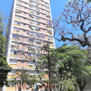 Image 8 - 831536