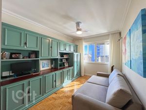 Image 32 - 831536