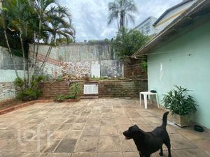 Image 19 - 831561