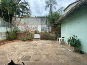 Image 10 - 831561