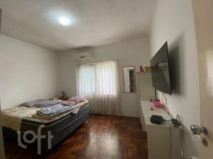 Image 8 - 831561