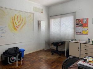 Image 39 - 831561