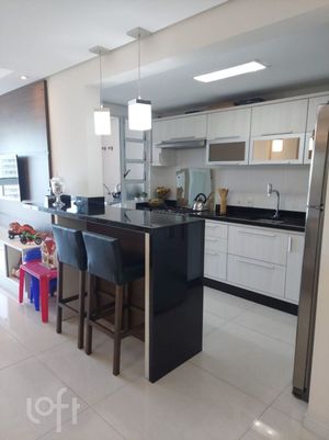 Image 7 - 831680