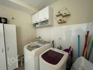Image 30 - 831701