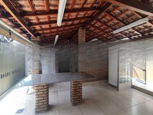 Image 21 - 831702