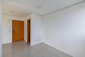 Image 17 - 831849