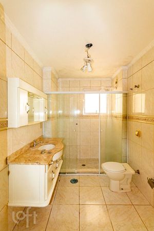 Image 19 - 831879