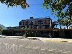 Image 1 - 831883