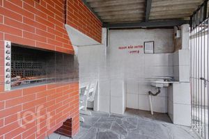 Image 18 - 831911
