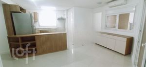 Image 30 - 831916